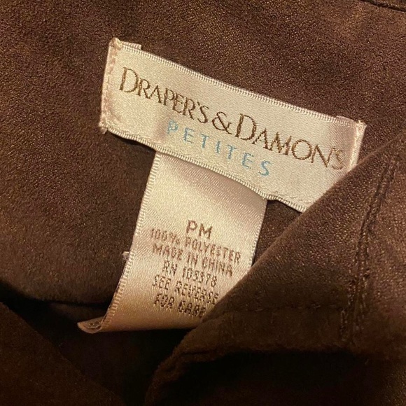 Velvety brown button up💐 - Picture 4 of 4